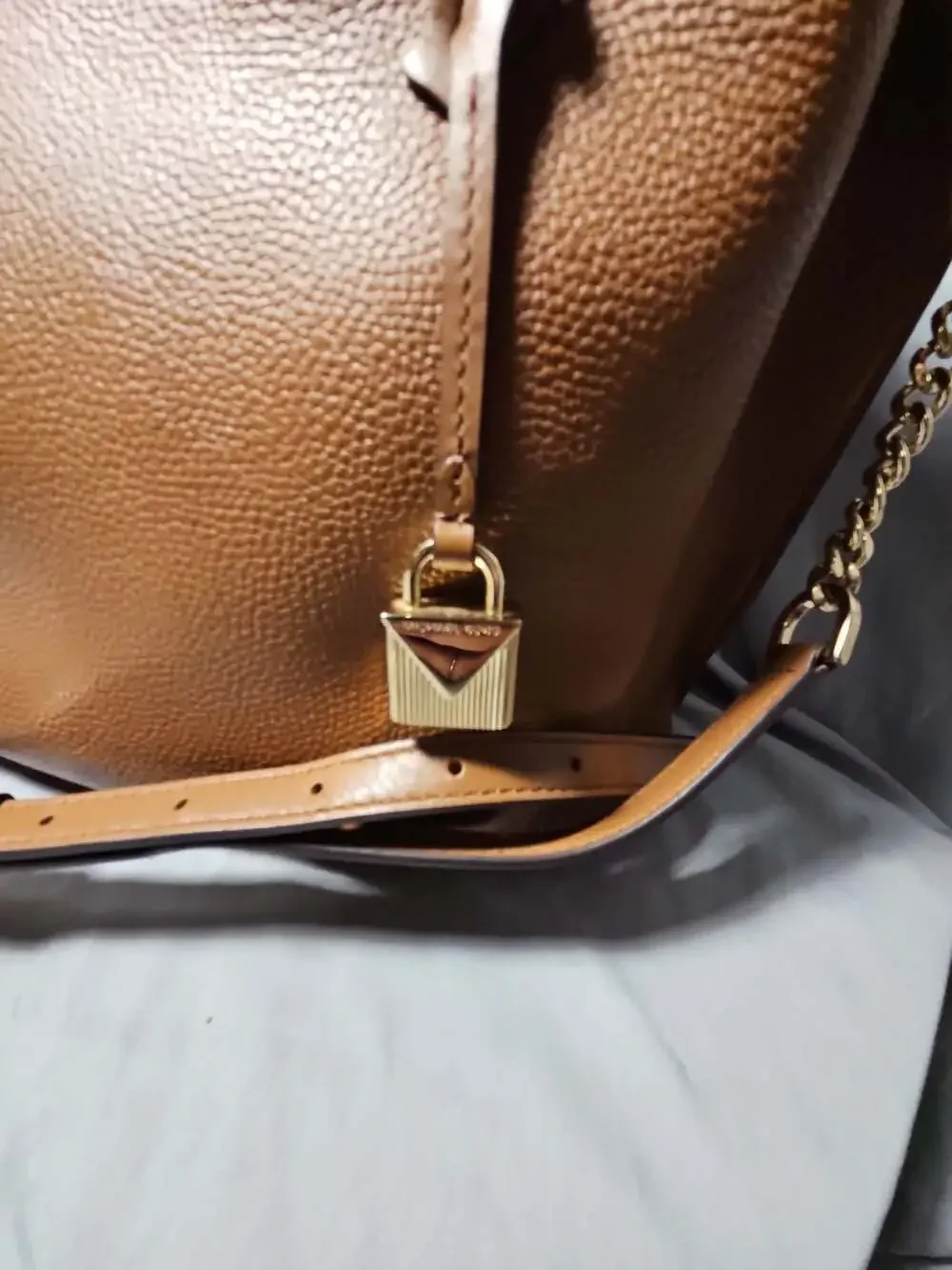 MICHAEL Michael Kors Arielle Medium Pebbled Leather Satchel in Acorn